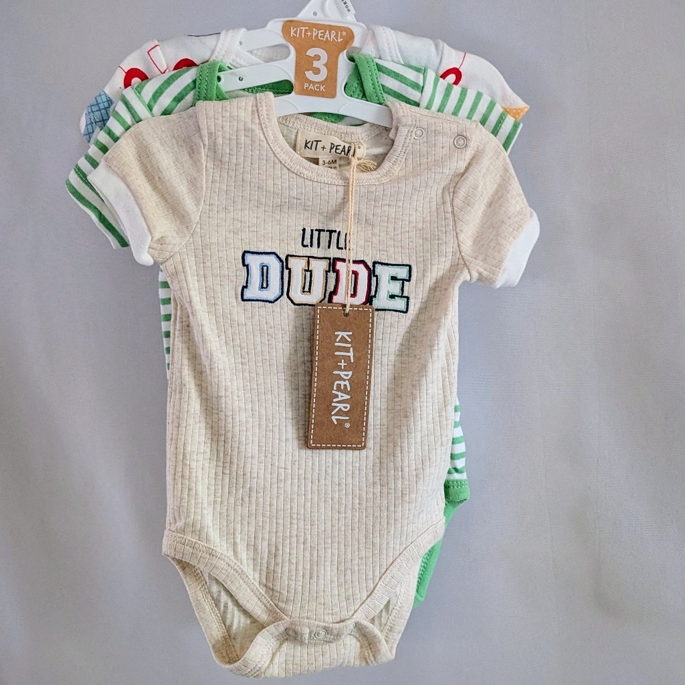 Kids Bodysuit Set - Cream, Green, Red